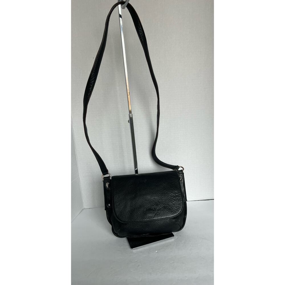 PERLINA NEW YORK BLACK LEATHER CROSSBODY FLAP FRONT PURSE